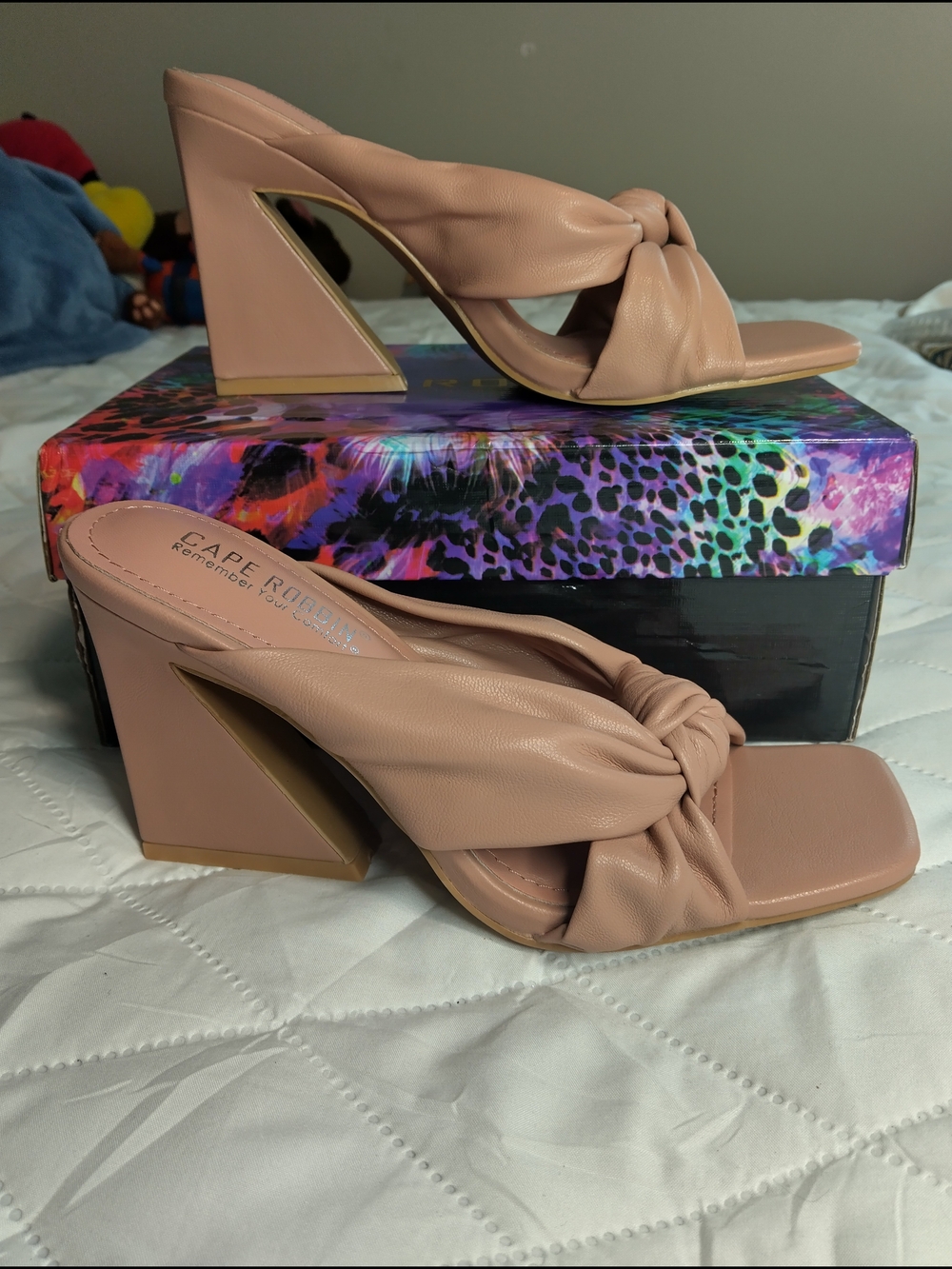 Cape Robbin Mauve Knot-Front Geometric Wedge Mules